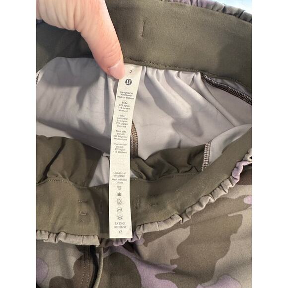 Lululemon Keep Moving Pants 7/8 High Rise Camo - Picture 7 of 8